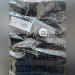 Men’s banana republic XL merino wool sweater/long sleeve.  Brand new